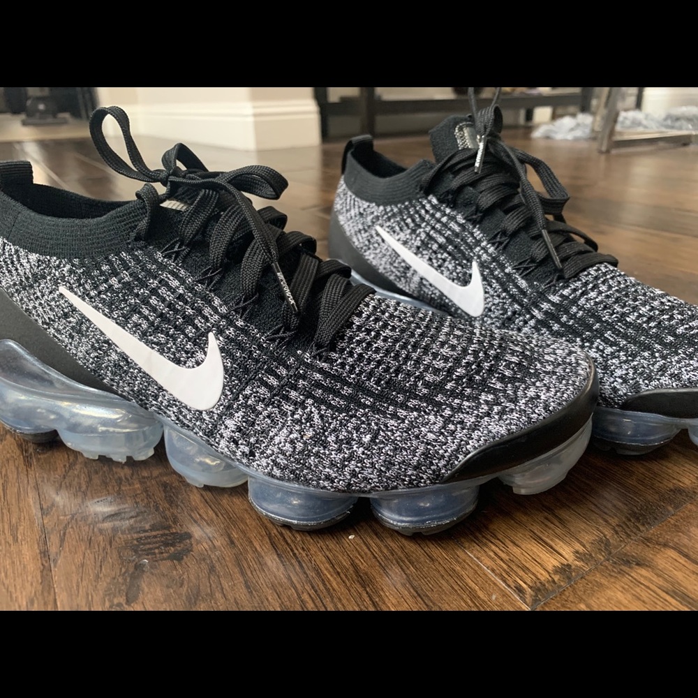 Like NEW Nike VaporMax Flyknit